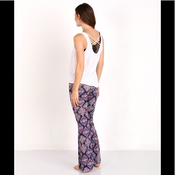 Onzie Bell Flare Pants Fietsa small NWT - Picture 3 of 4